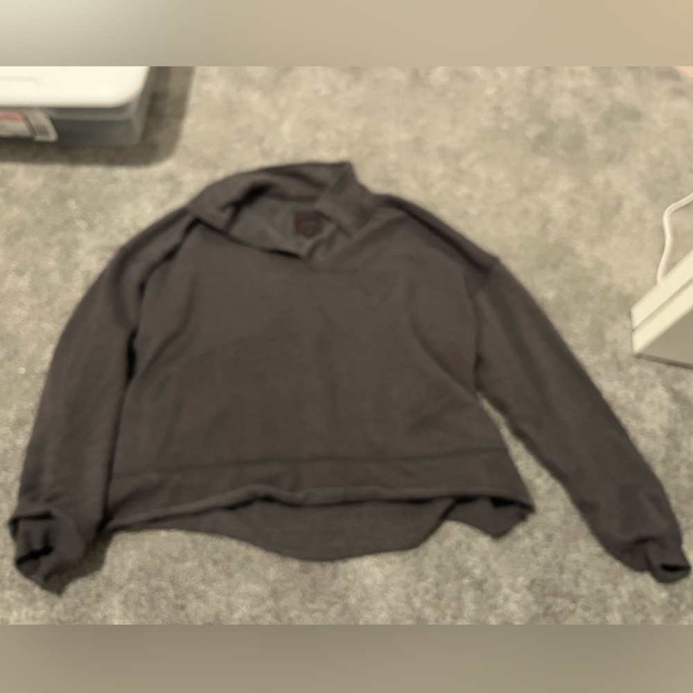 Aerie, crew neck, never worn